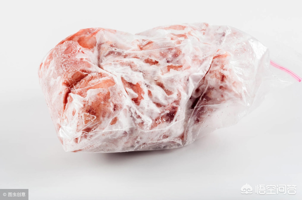 農(nóng)村集市上的凍牛肉20塊錢一斤,而鮮牛肉32塊錢一斤。為什么差價會如此之大?